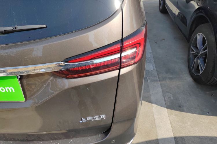 别克GL8 2022款 陆上公务舱 652T 豪华型车身外观6006