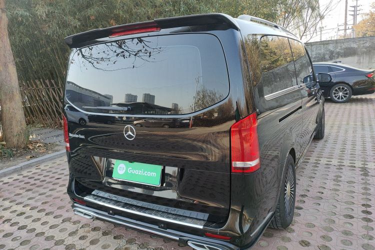 奔驰 威霆 2021款 2.0T 商务版 7座车身外观7