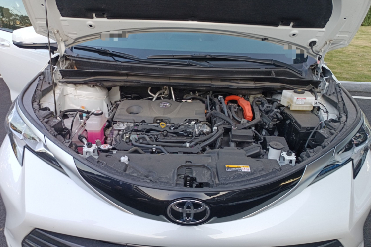 丰田 赛那SIENNA 2024款 2.5L混动 四驱尊贵版局部细节24