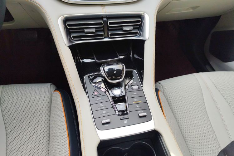 比亚迪 宋PLUS新能源 2021款 DM-i 110KM 旗舰PLUS中控内饰18