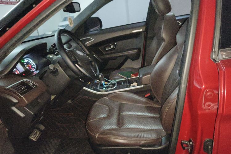 陆风X7 2015款 2.0T 全景旗舰版中控内饰19