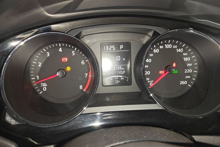 大众 速腾 2015款 1.6L 自动舒适型中控内饰14