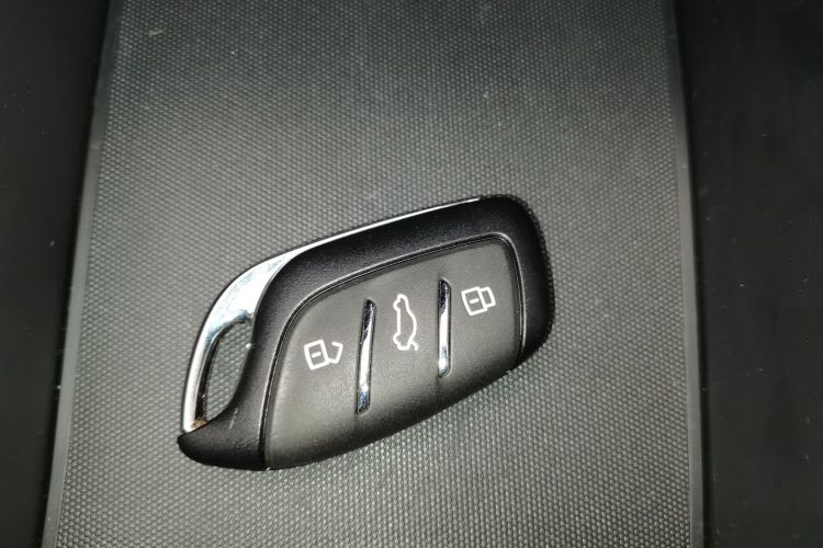 荣威i5 2023款 1.5L CVT豪华版中控内饰11