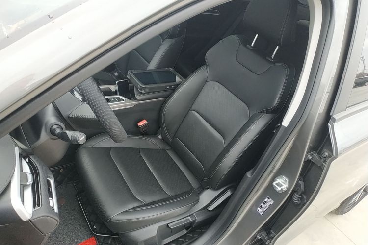 吉利汽车 帝豪 2022款 第4代 1.5L CVT精英型中控内饰19