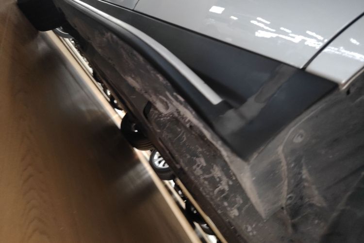 奔驰M级 2015款 ML 320 4MATIC局部细节9002