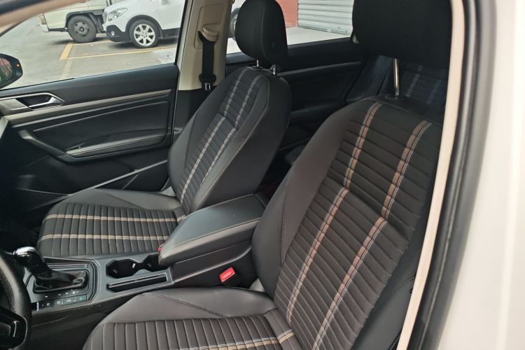 大众 朗逸 2019款 280TSI DSG舒适版 国VI中控内饰19