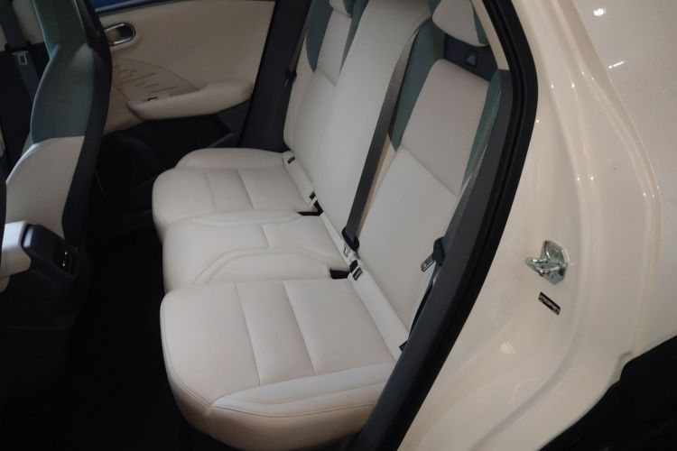 领克06 EM-P 2023款 EM-P 126长续航Pro中控内饰21