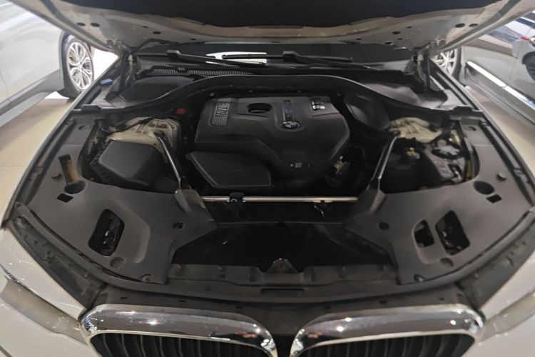 宝马5系(进口) 2018款 525i M运动套装中控内饰22