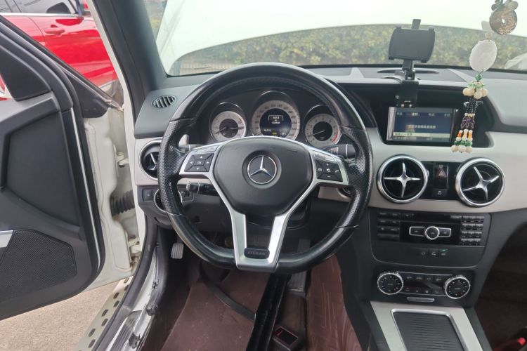 奔驰GLK级 2015款 GLK 260 4MATIC 动感型 极致版中控内饰13
