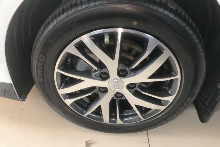 吉利汽车 帝豪 2023款 第4代冠军版 1.5L CVT豪华型车身外观35