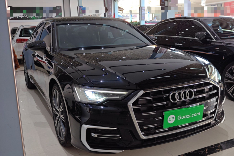 奥迪A6L 2023款 40 TFSI 豪华动感型车身外观3