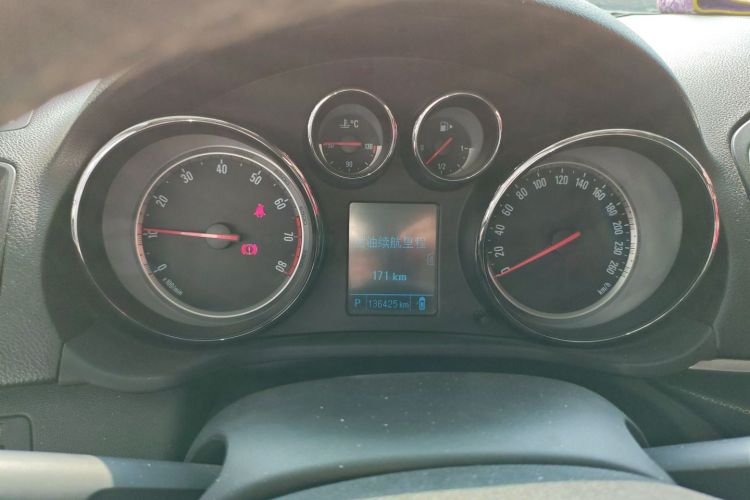 别克 君威 2014款 1.6T 时尚技术型中控内饰14