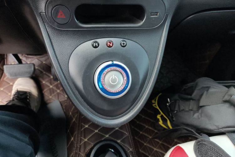 欧拉黑猫 2019款 351km 女神版中控内饰18