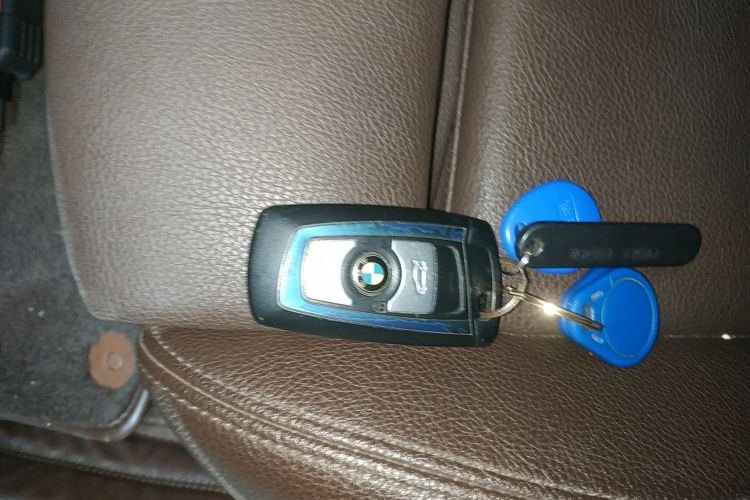 宝马3系 2019款 320Li M运动套装中控内饰7001