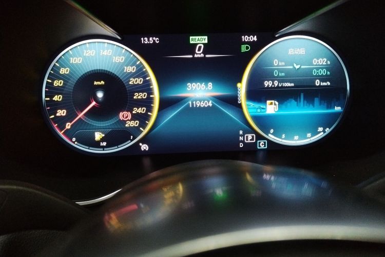 奔驰C级 2020款 改款 C 260 运动版中控内饰14