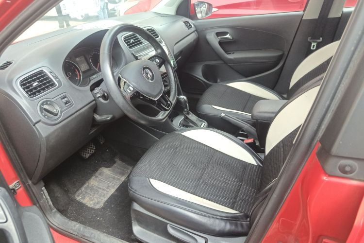 大众 Polo 2016款 1.6L 自动舒适型中控内饰19