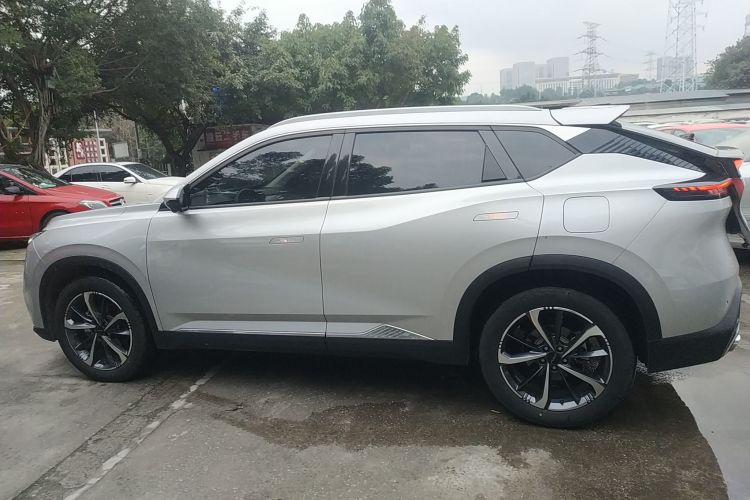 东风风神 皓瀚 2023款 DH-i 1.5T 豪华版车身外观6003