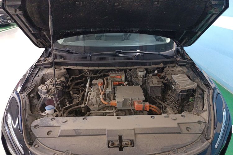 红旗E-QM5 2022款 431km 充电乐享版局部细节24