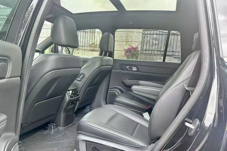 理想汽车 理想ONE 2021款 增程6座版中控内饰21