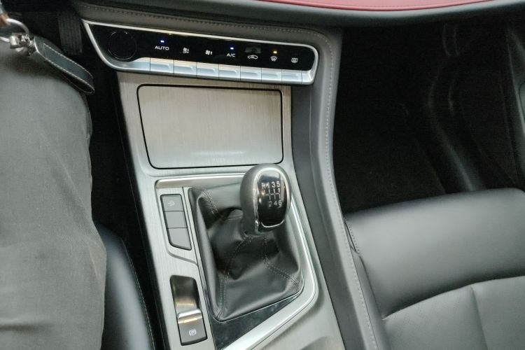 长安CS55PLUS 2020款 1.5T 手动炫色型中控内饰18