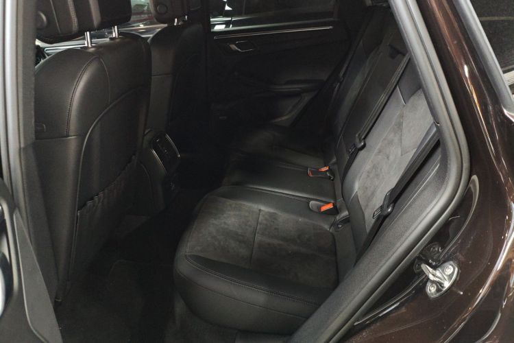 保时捷 2020款 Macan 2.0T中控内饰7004