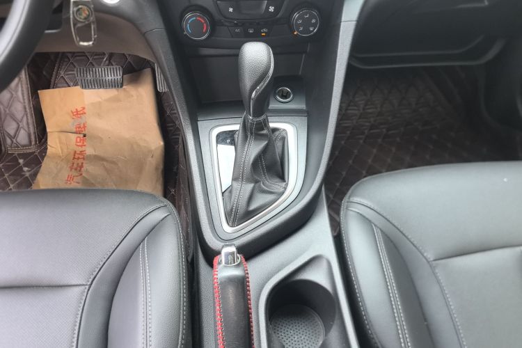别克 英朗 2021款 改款 典范 1.5L 自动精英型中控内饰18