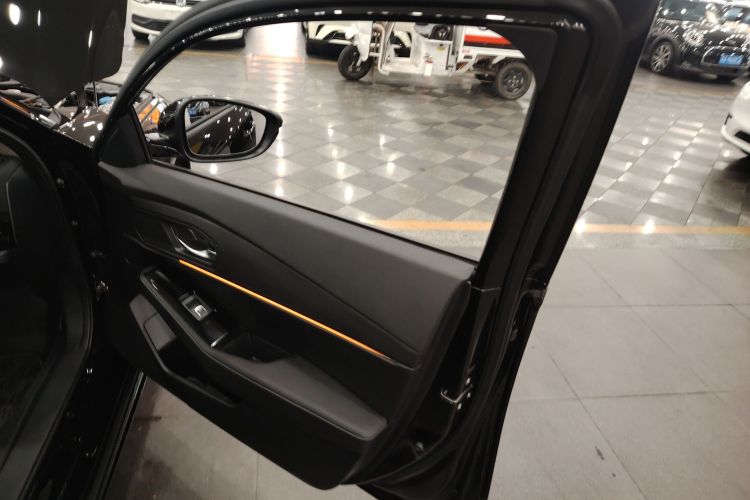 本田 雅阁 2023款 260TURBO 卓越版中控内饰7005