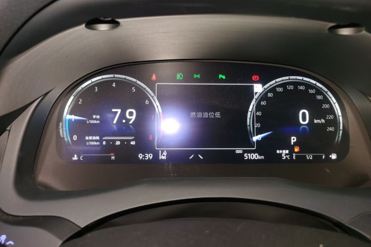 丰田 凯美瑞 2023款 2.5G 豪华版局部细节14