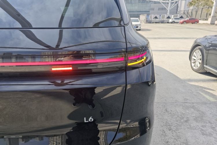 理想汽车 理想L6 2024款 Pro车身外观9