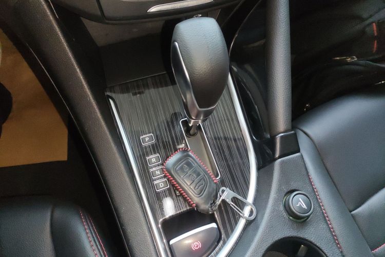 东风风神AX7 2016款 2.0L 自动智逸型中控内饰18