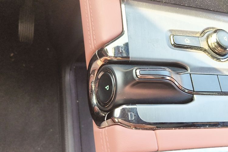 蔚来EC6 2020款 440KM 性能版中控内饰18