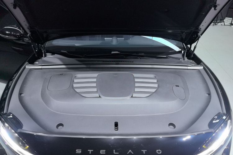 鸿蒙智行 享界S9 2025款 增程 Max+机舱底盘24