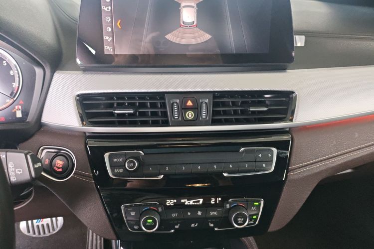 宝马X2 2020款 xDrive25i M运动套装中控内饰16