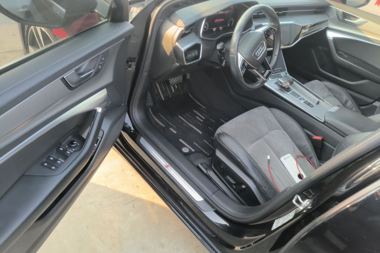 奥迪A6L 2021款 40 TFSI 豪华动感型中控内饰7003