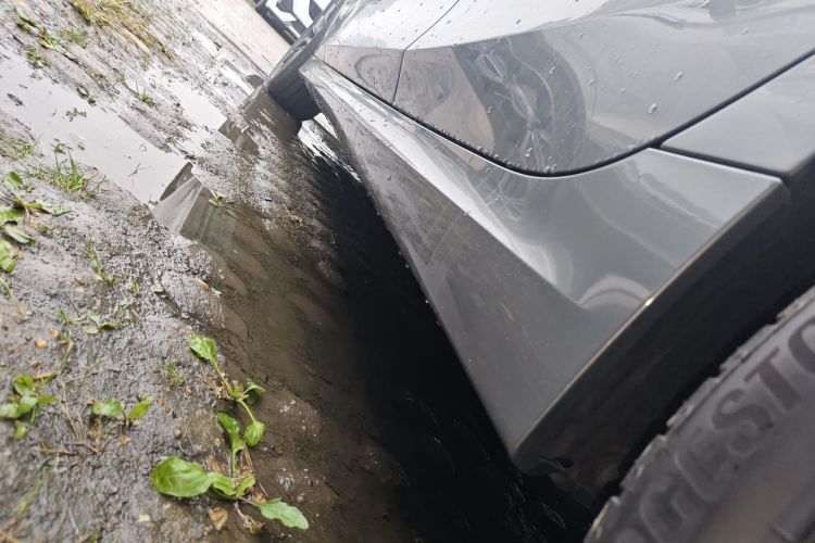 宝马3系 2023款 330i M运动曜夜套装局部细节9002