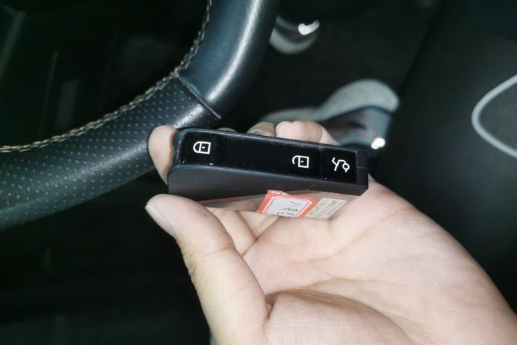 领克03 2023款 2.0TD DCT劲Halo中控内饰11