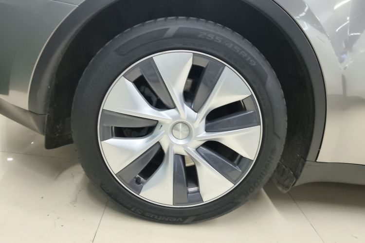 特斯拉 Model Y 2022款 改款 长续航全轮驱动版车身外观6008