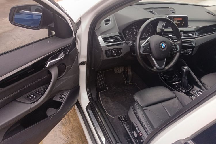 宝马X1 2016款 sDrive20Li 豪华型中控内饰7003