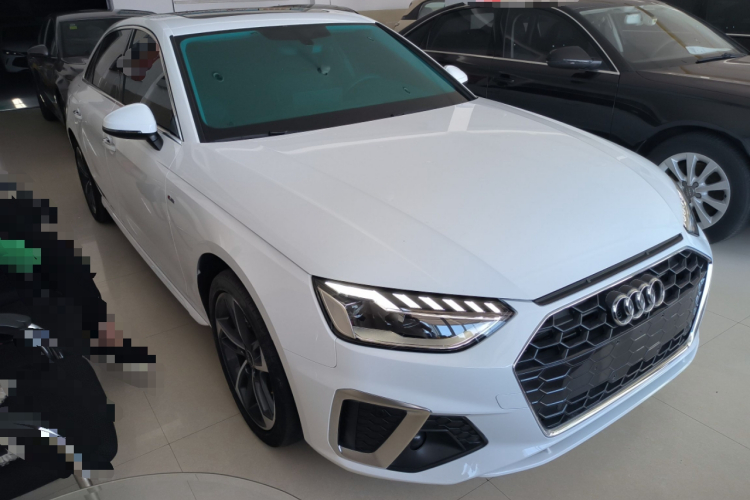 奥迪A4L 2023款 40 TFSI 时尚动感型车身外观3