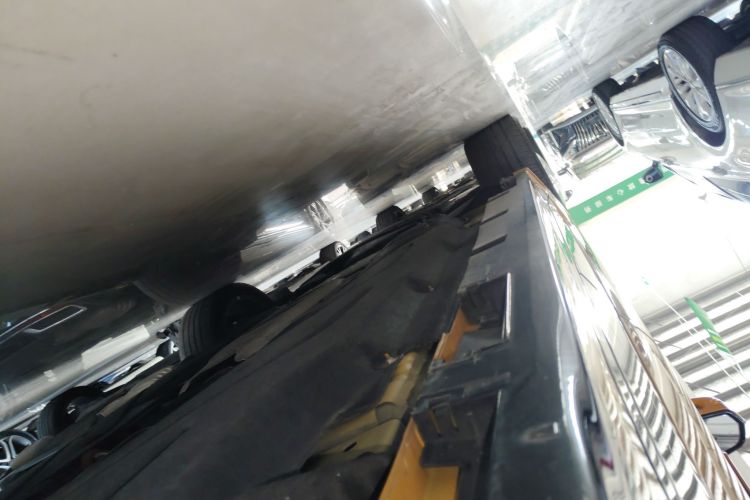 福特 蒙迪欧 2024款 2.0T E-混动运动版 ST-Line局部细节9002