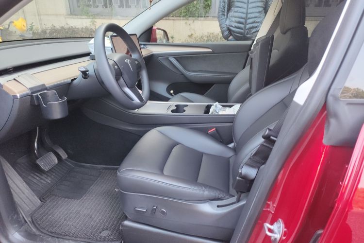 特斯拉 Model Y 2022款 改款 后轮驱动版中控内饰19