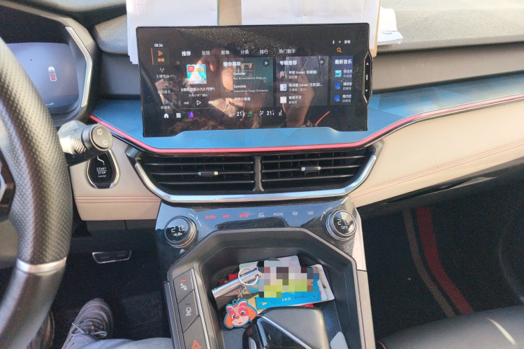 领克06 2020款 1.5T 耀Halo中控内饰16