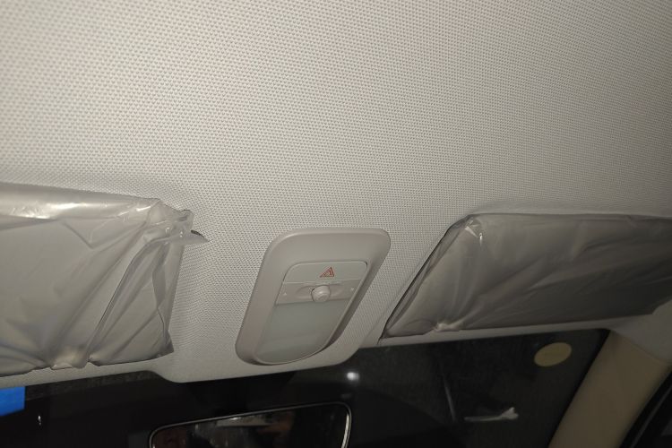 五菱汽车 宏光MINIEV 2025款 四门版 进阶款中控内饰22