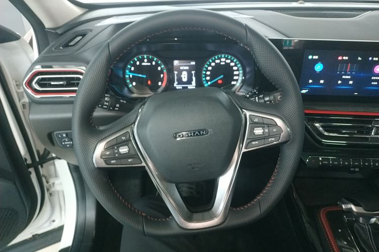 长安欧尚X5 2021款 改款 1.5T DCT豪华型中控内饰13