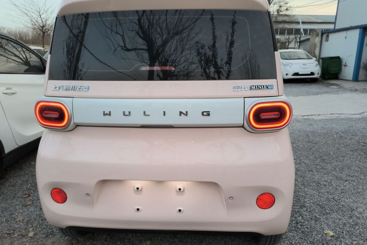 五菱汽车 宏光MINIEV 2024款 第三代 215km 青春版车身外观6