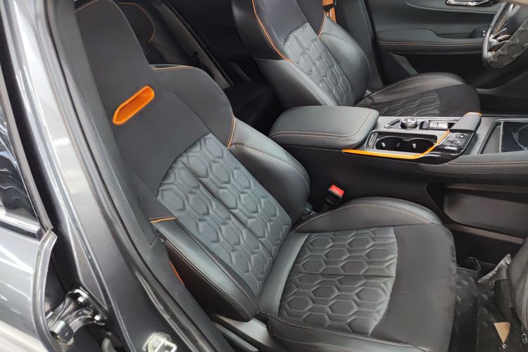 长安UNI-T 2022款 1.5T 运动版 尊贵型局部细节41