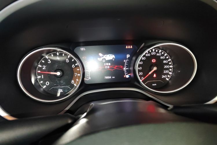 Jeep 指南者 2020款 220T 自动精英版局部细节14