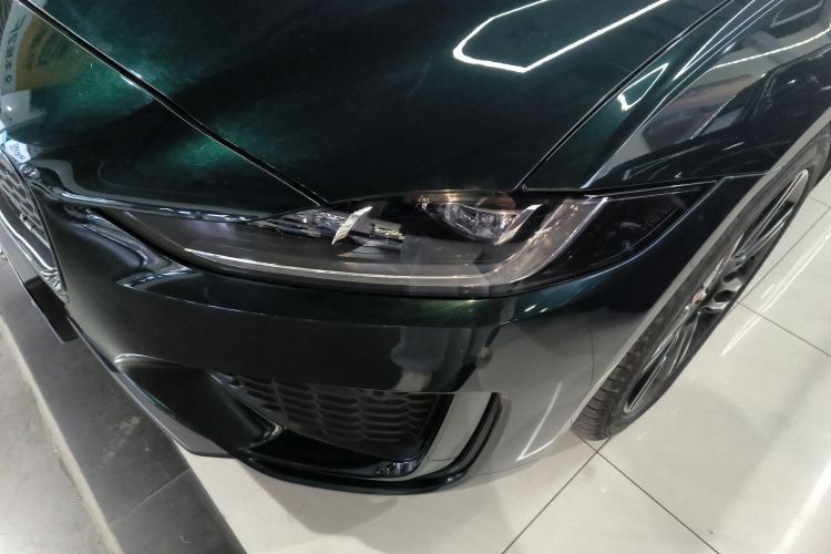 捷豹XEL 2021款 2.0T 250PS 曜黑运动版局部细节36