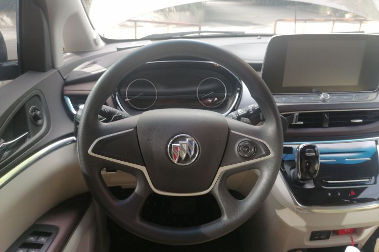 别克GL8 2023款 陆上公务舱 舒适型中控内饰13