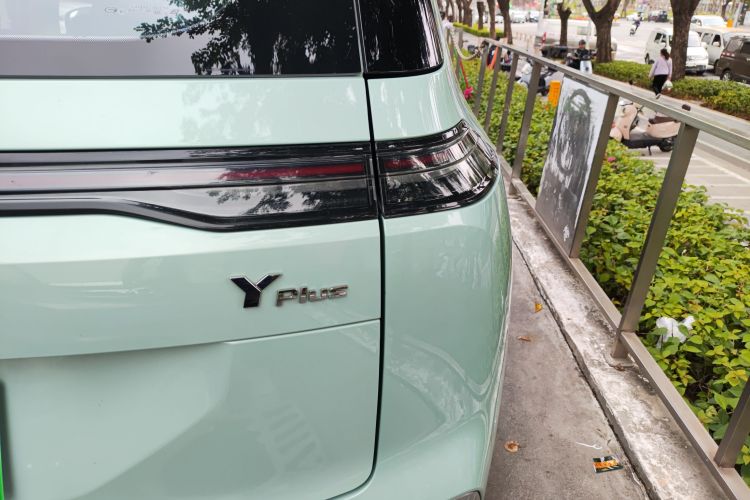 埃安 AION Y 2023款 Younger车身外观9